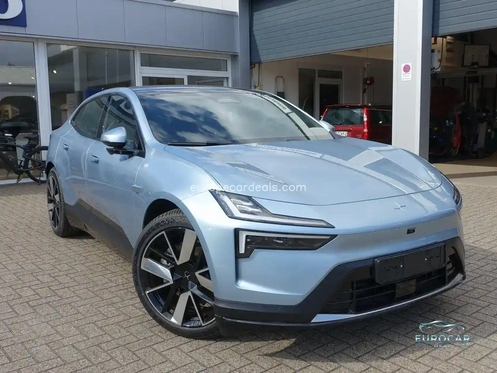 Polestar 4