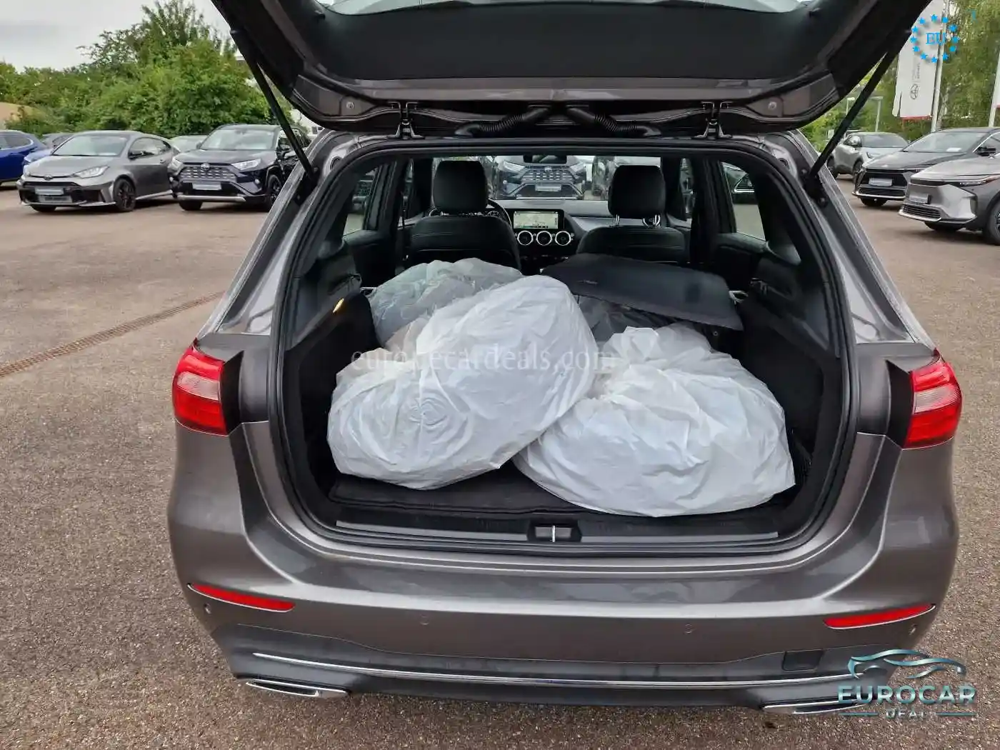 Mercedes-Benz B 180