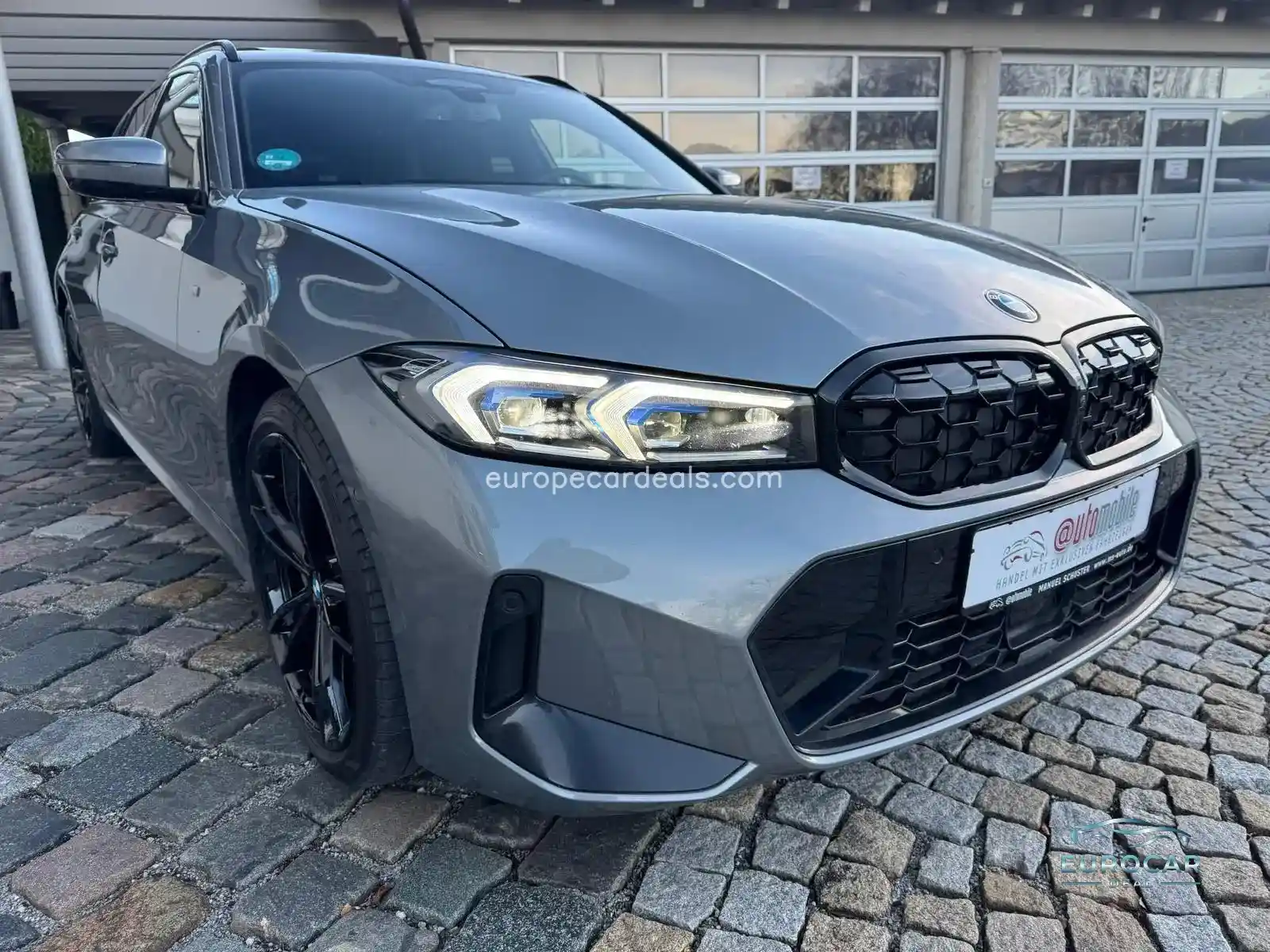BMW 330