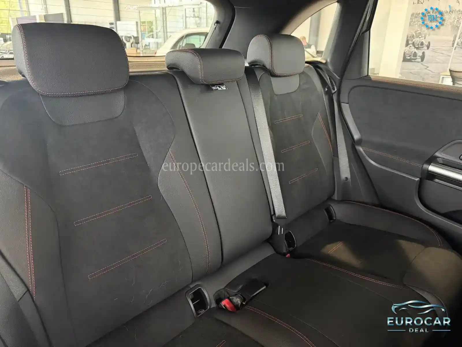 Mercedes-Benz B 180