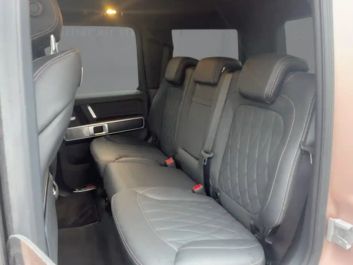 Mercedes-Benz G 500