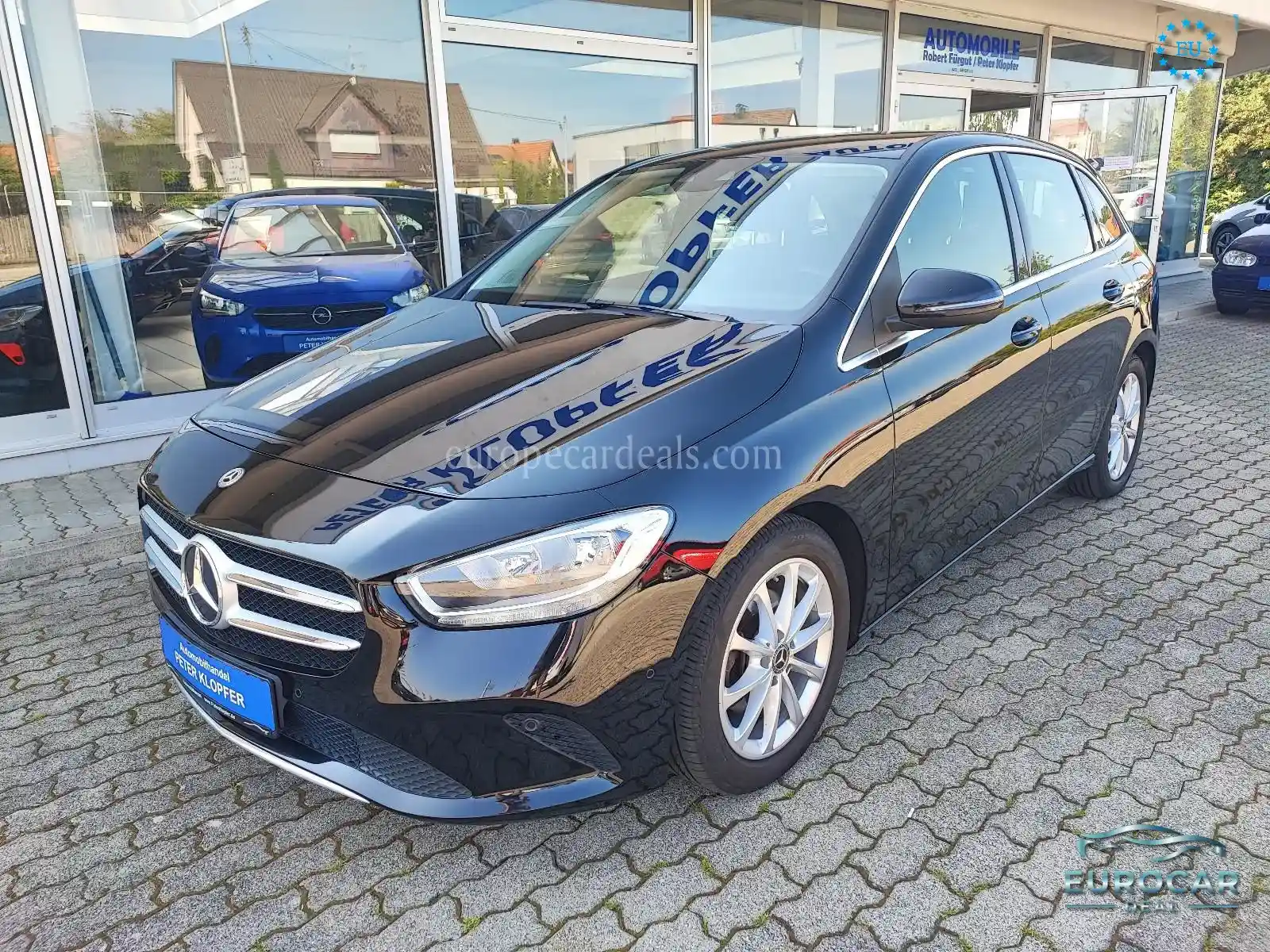 Mercedes-Benz B 180