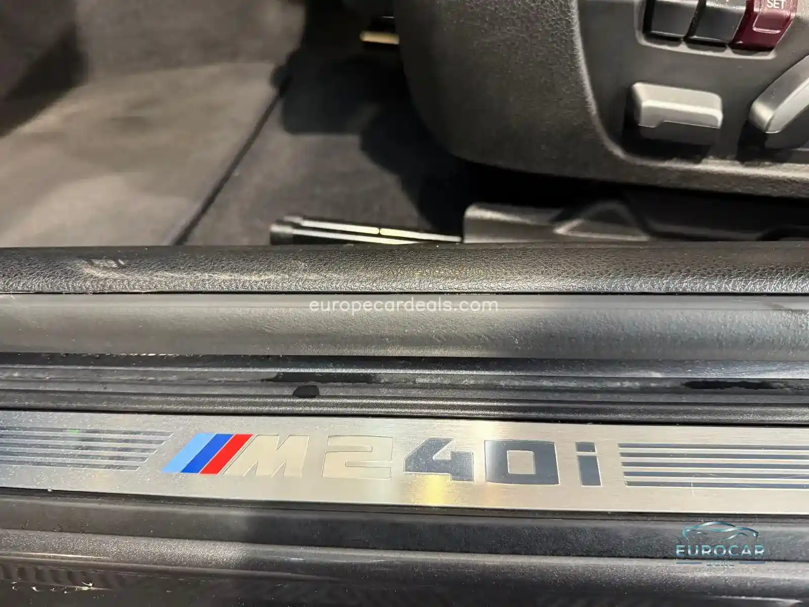 BMW M240i