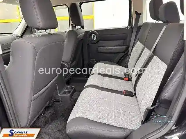 Dodge Nitro