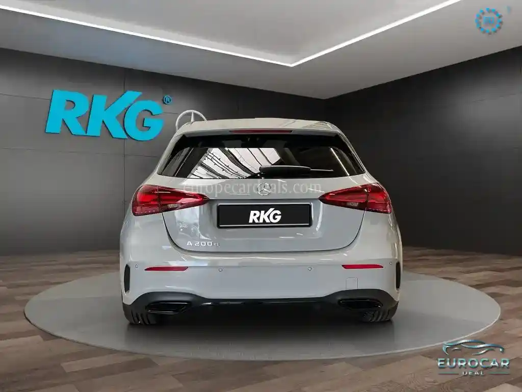 Mercedes-Benz A 200