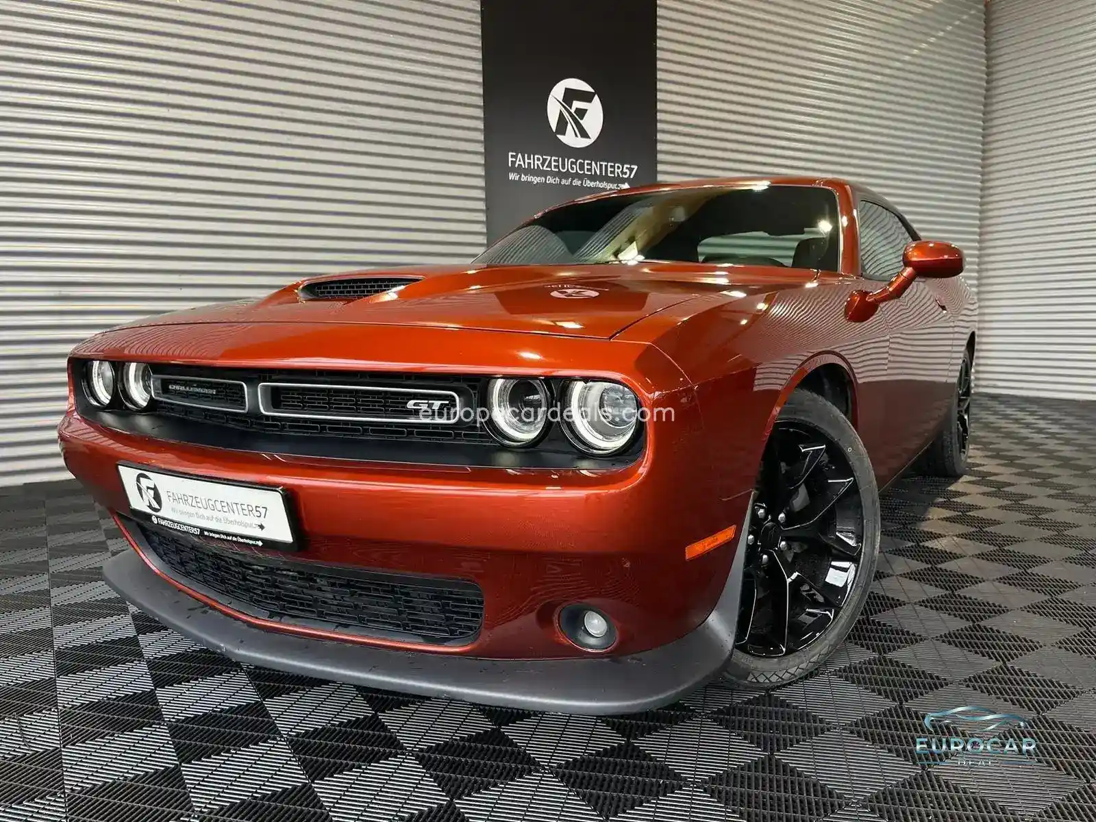 Dodge Challenger