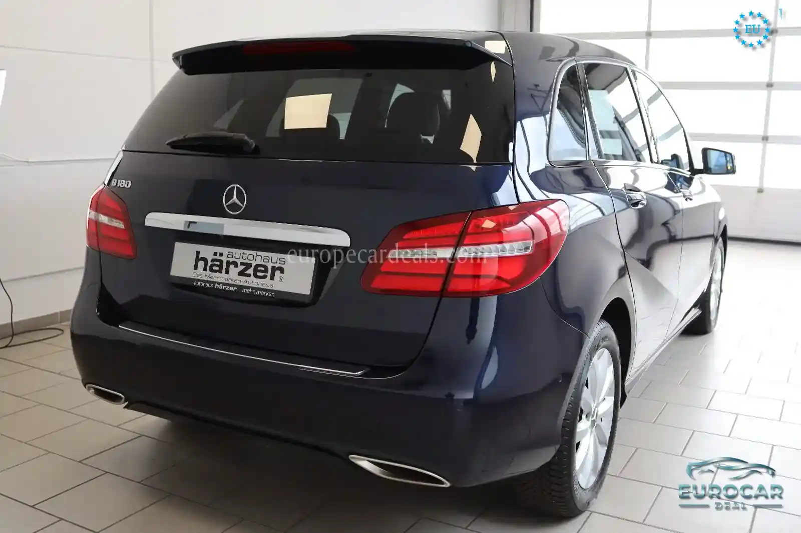 Mercedes-Benz B 180