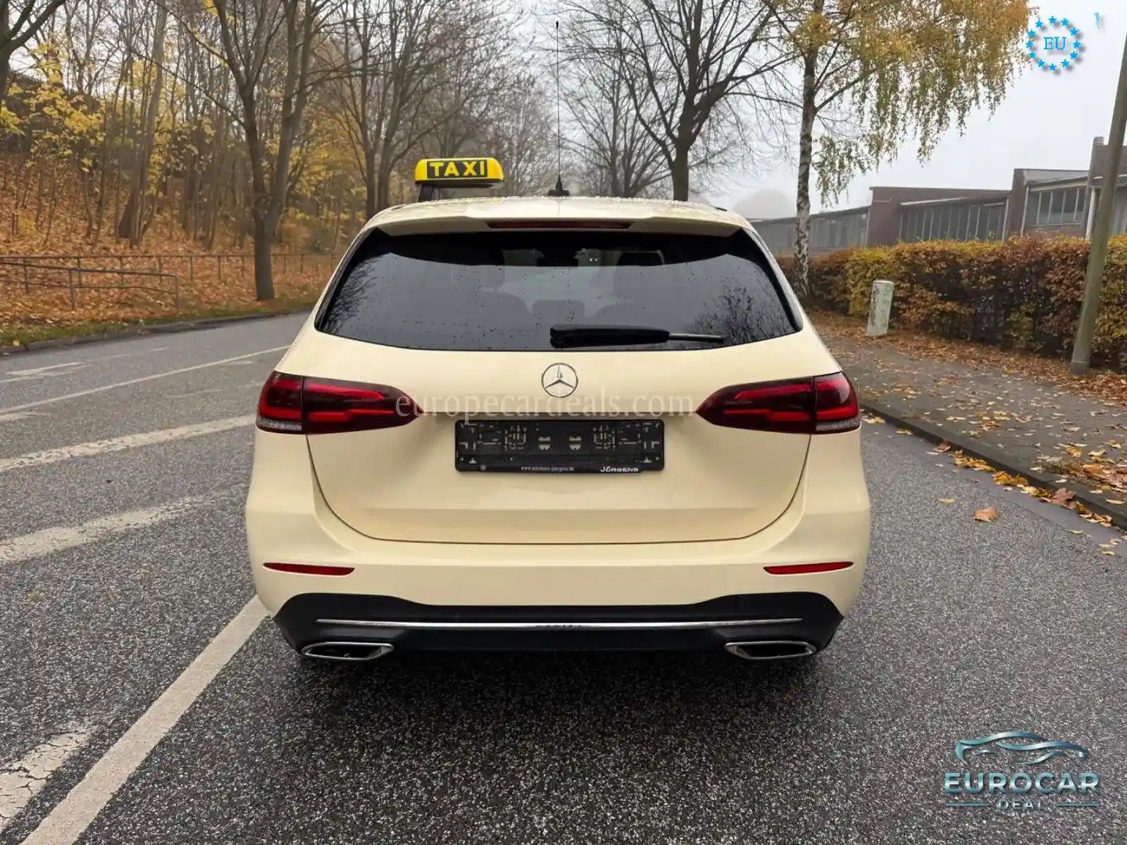 Mercedes-Benz B 180