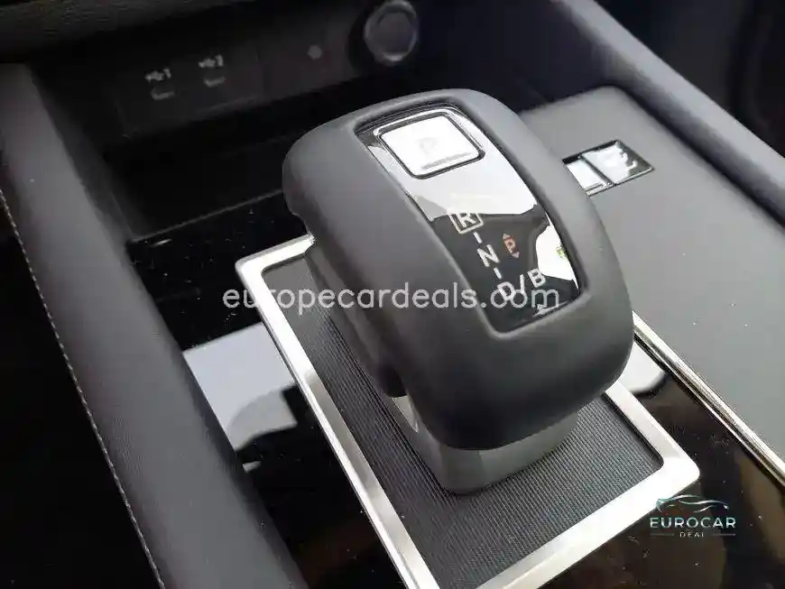 Mitsubishi Plug-in Hybrid Outlander