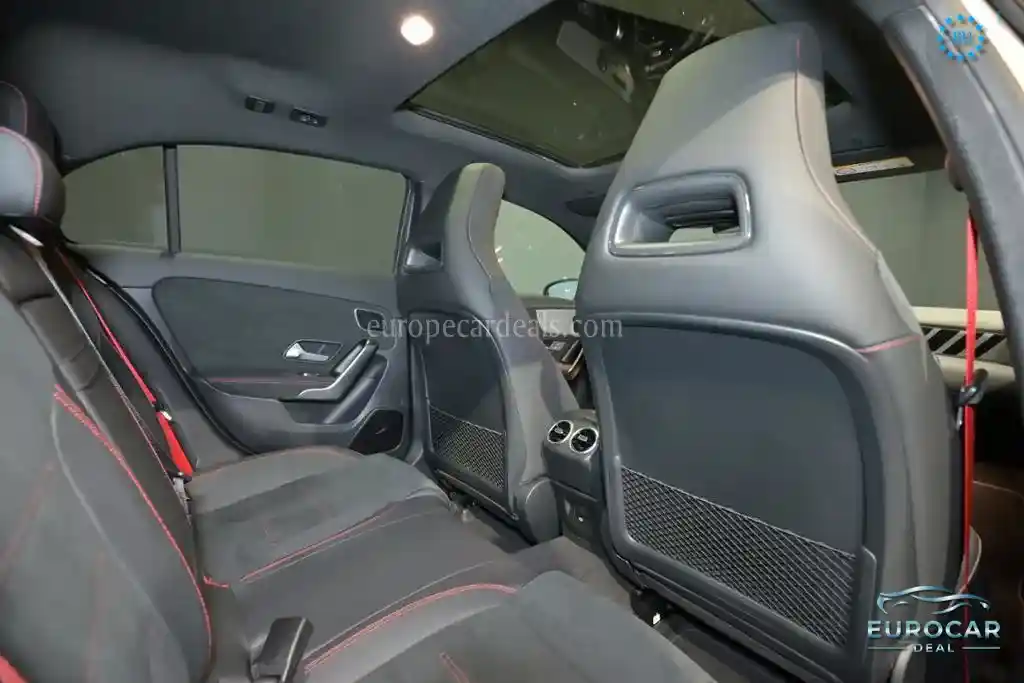 Mercedes-Benz A 35 AMG