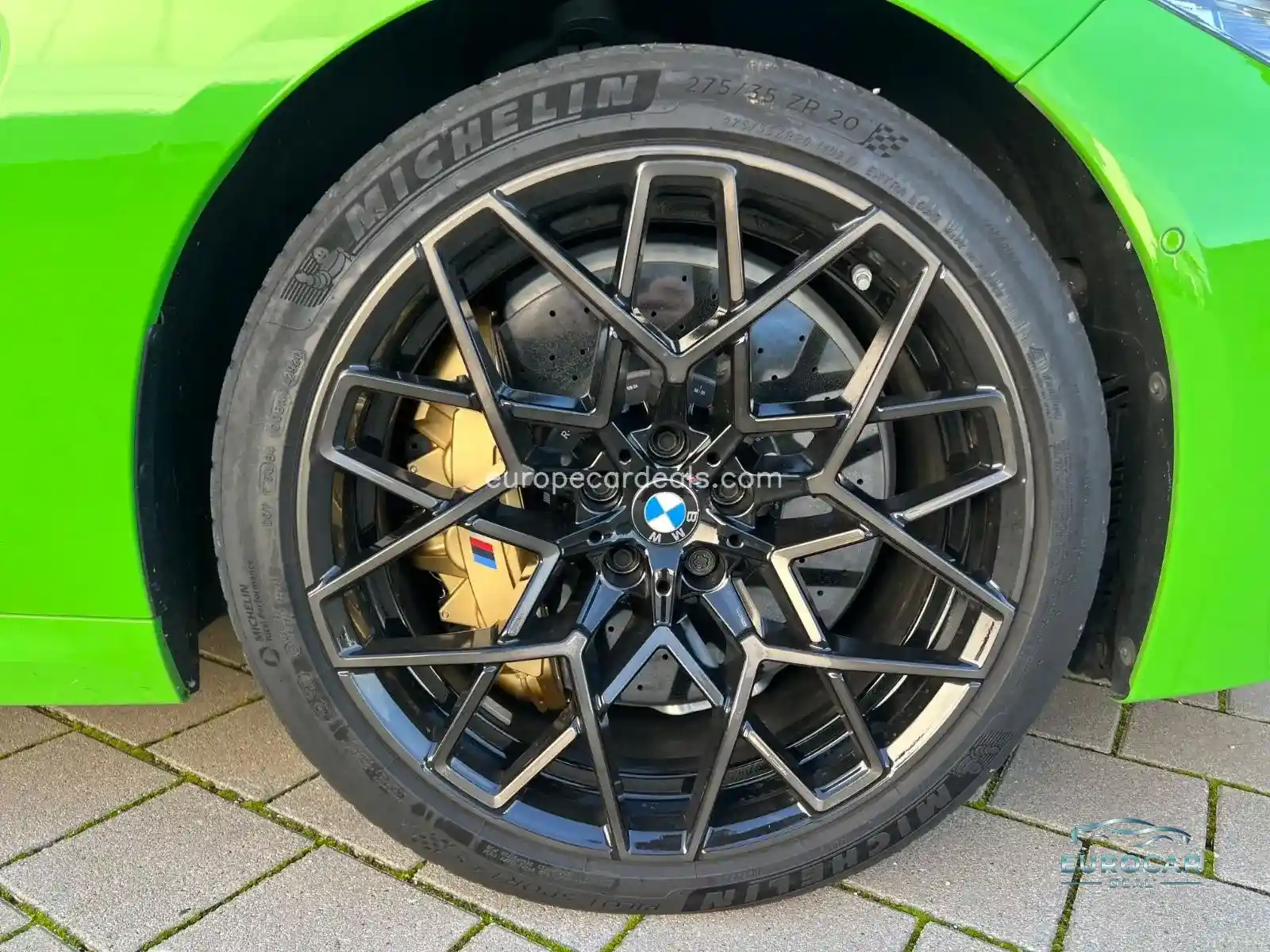BMW M8