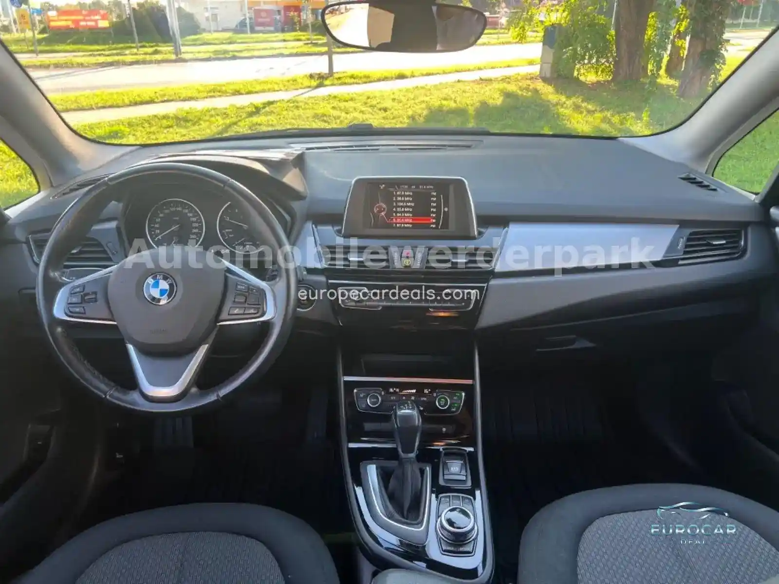 BMW 218