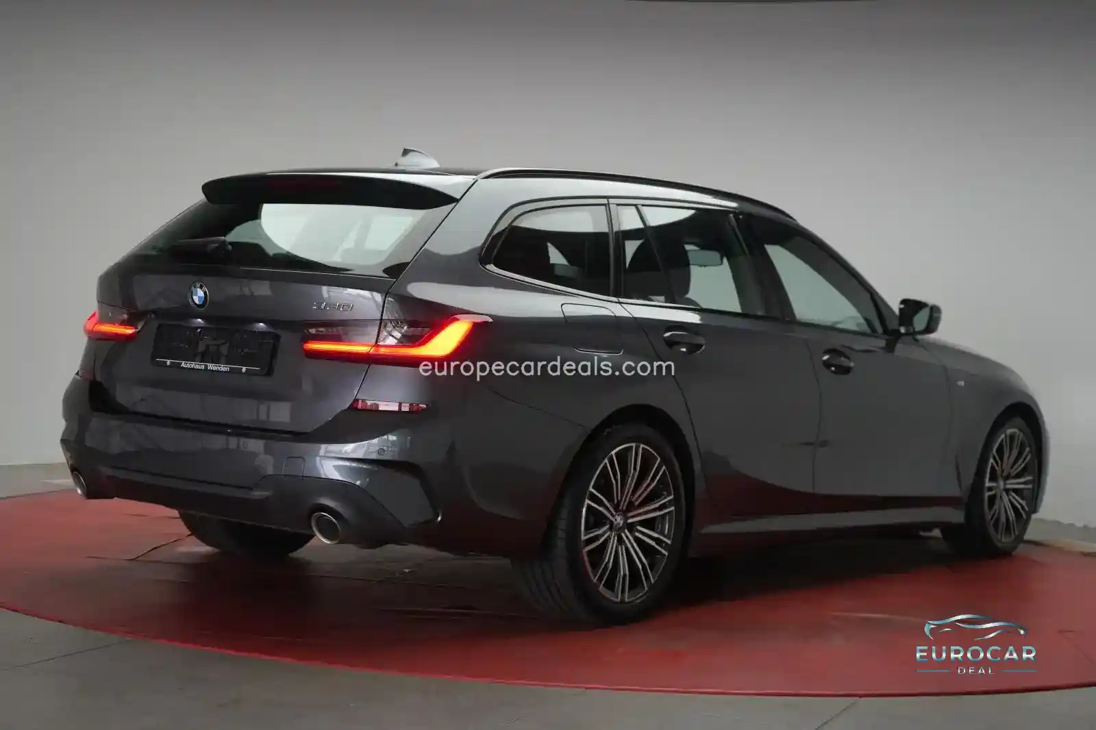 BMW 330