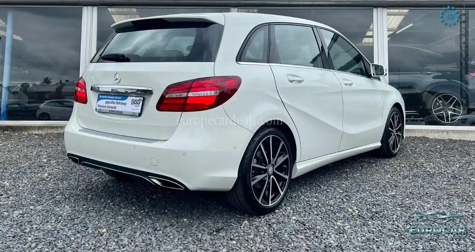 Mercedes-Benz B 180