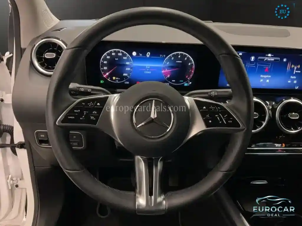 Mercedes-Benz B 220