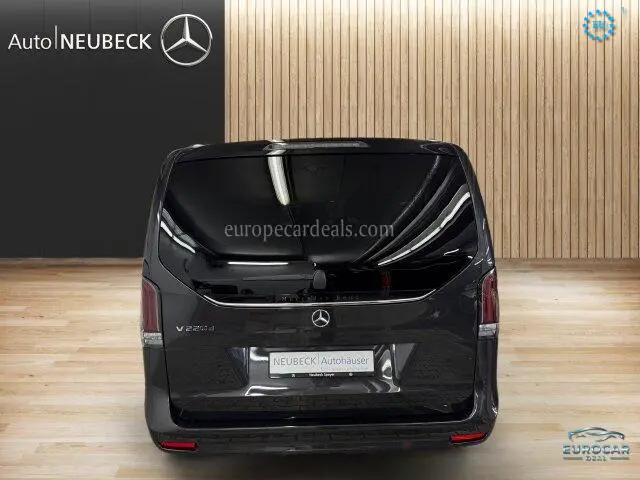 Mercedes-Benz V 220