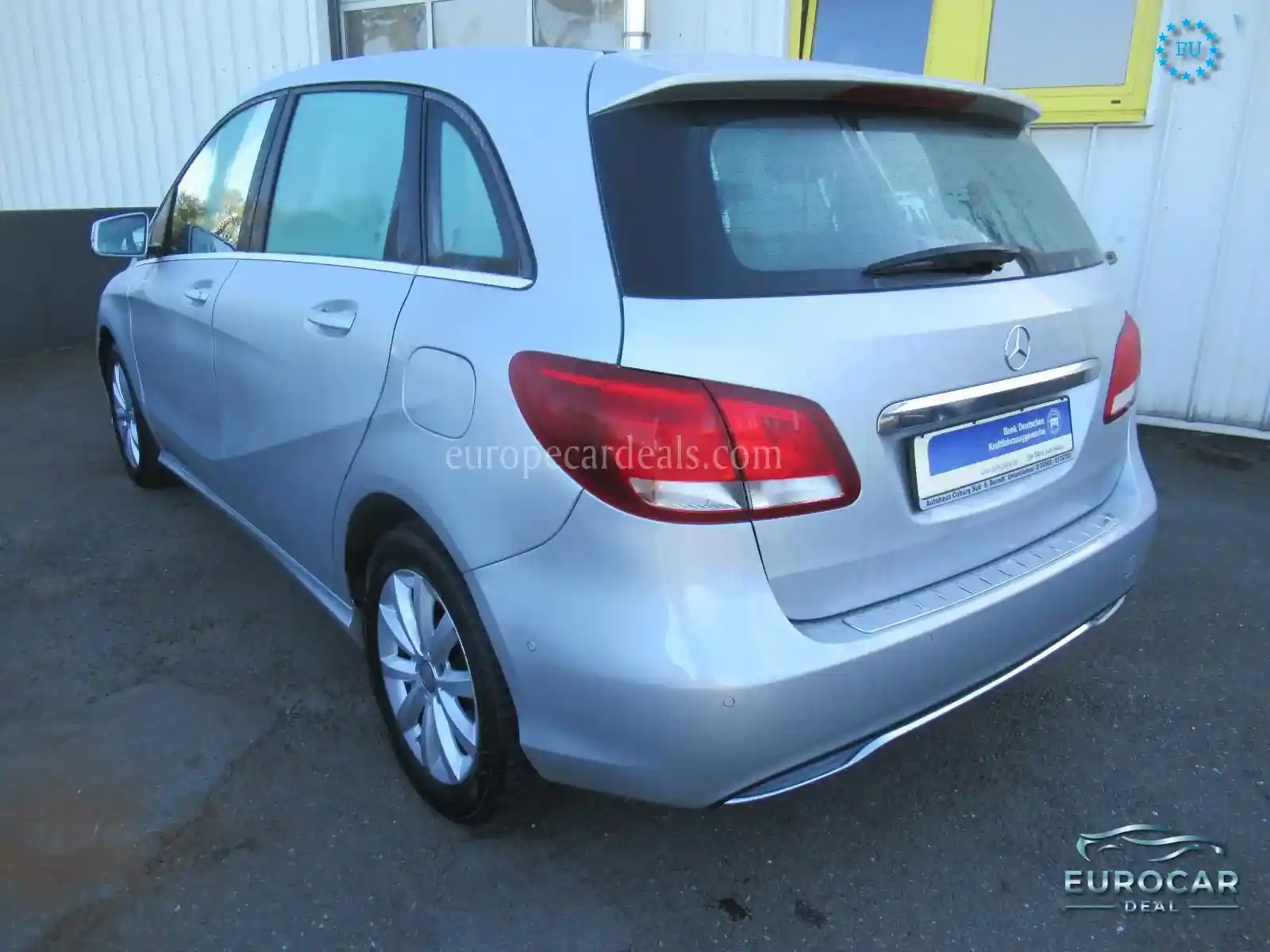 Mercedes-Benz B 180