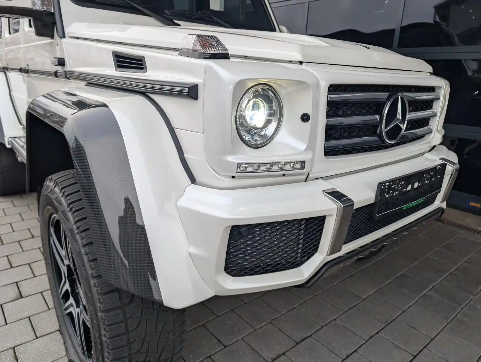 Mercedes-Benz G 500