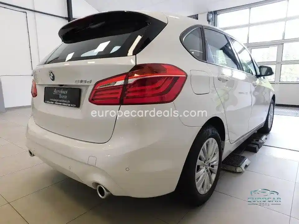 BMW 218