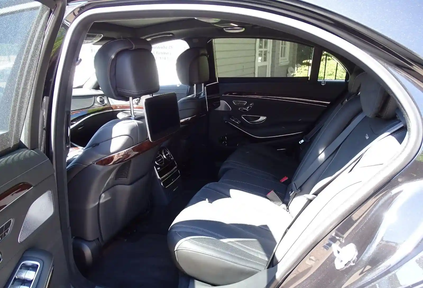Mercedes-Benz S 600