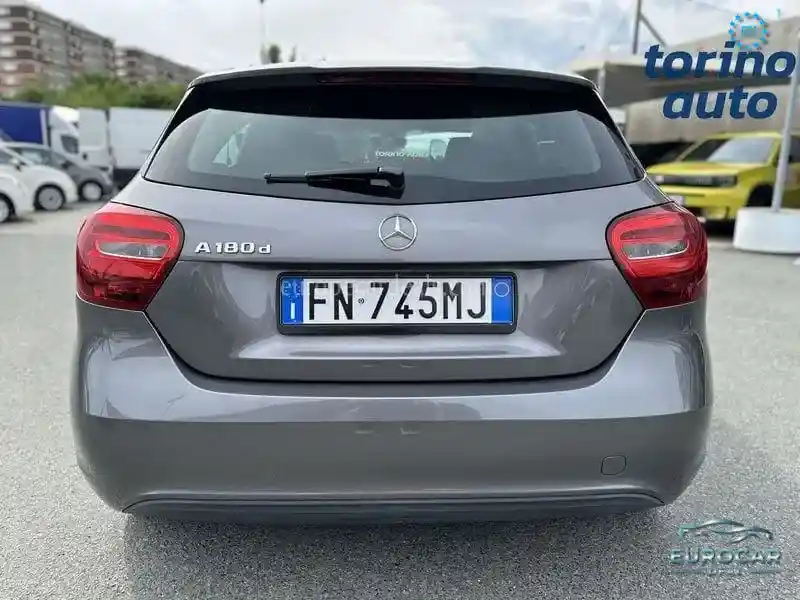 Mercedes-Benz A 180