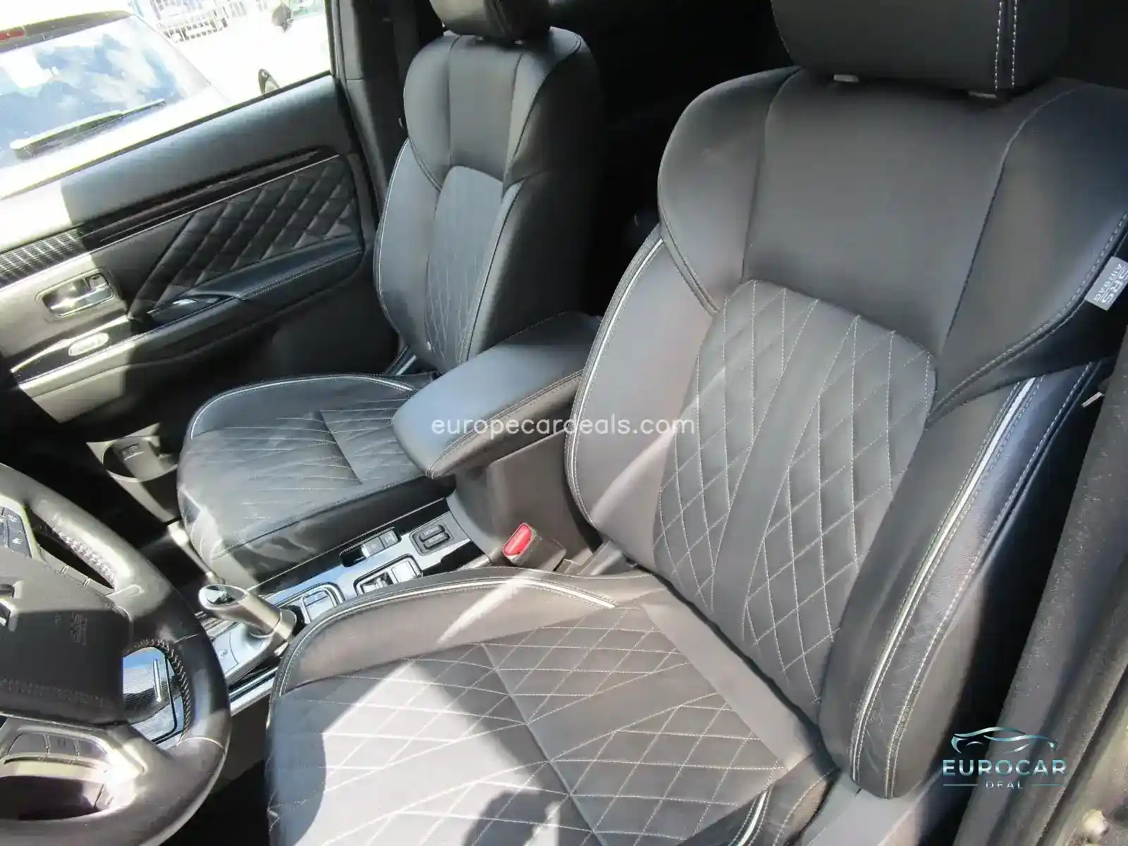 Mitsubishi Plug-in Hybrid Outlander