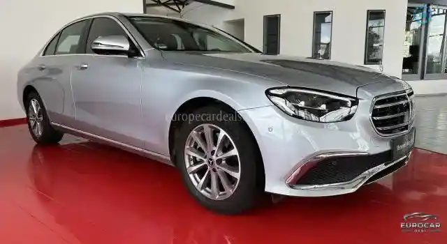 Mercedes-Benz E 200