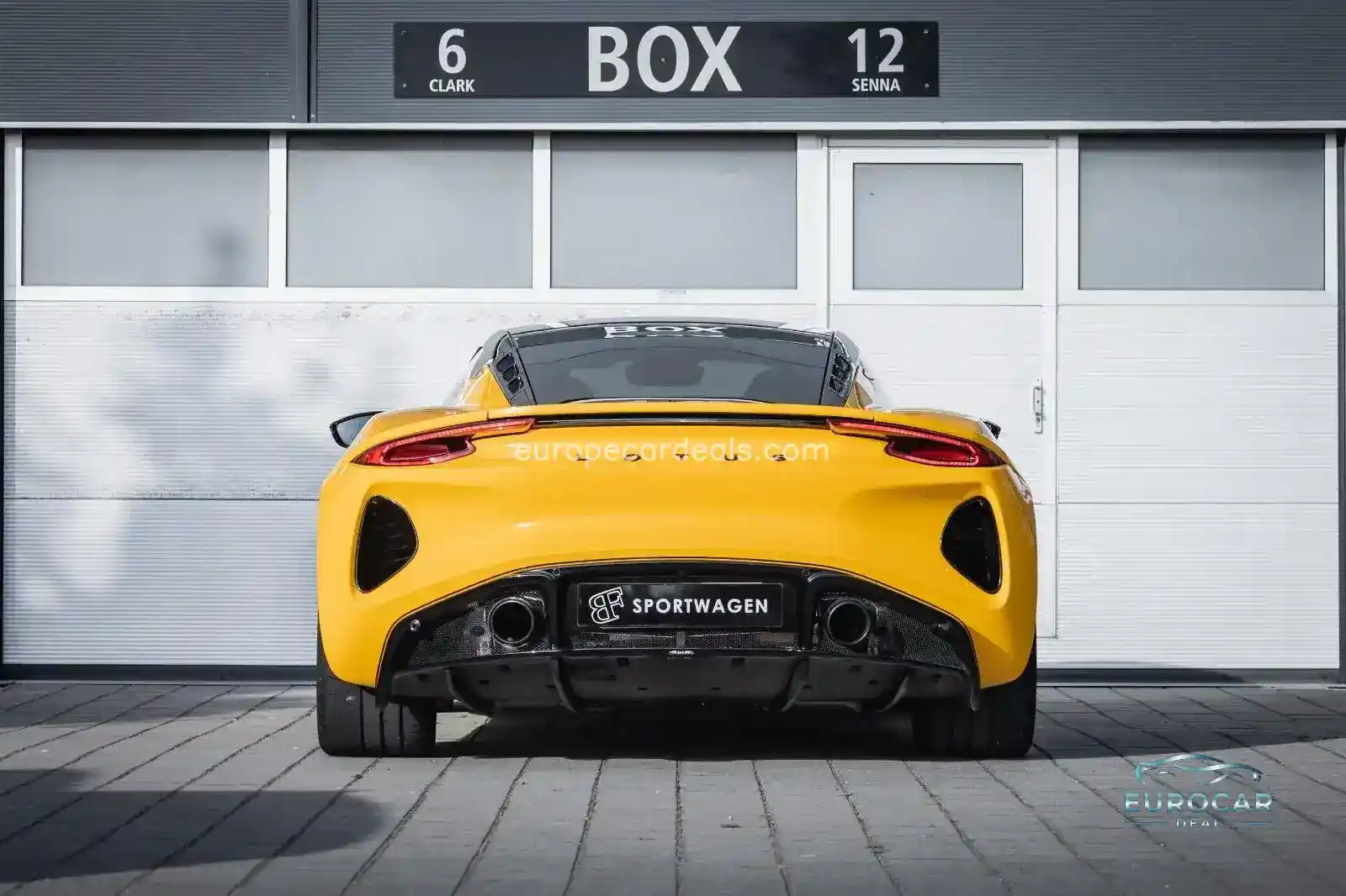 Lotus Emira