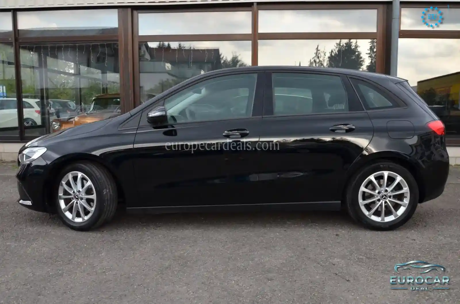 Mercedes-Benz B 200