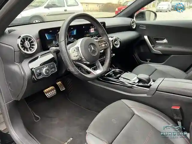 Mercedes-Benz A 35 AMG