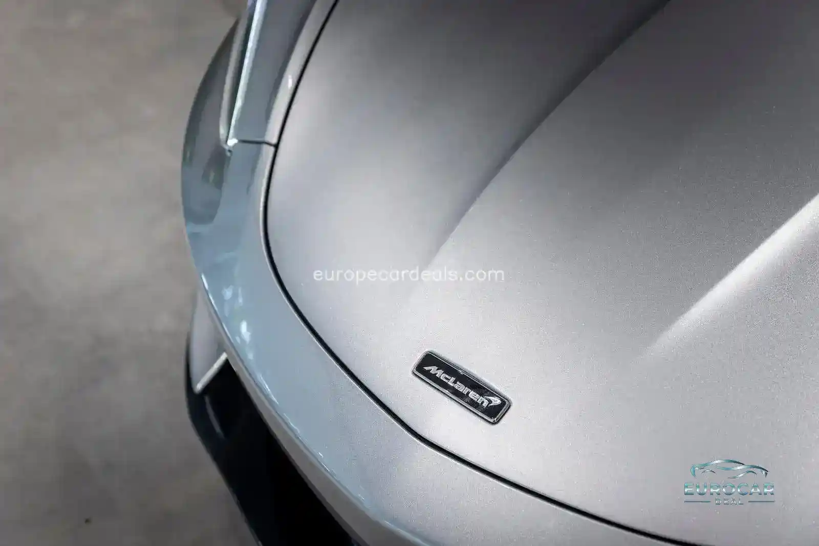 McLaren GT