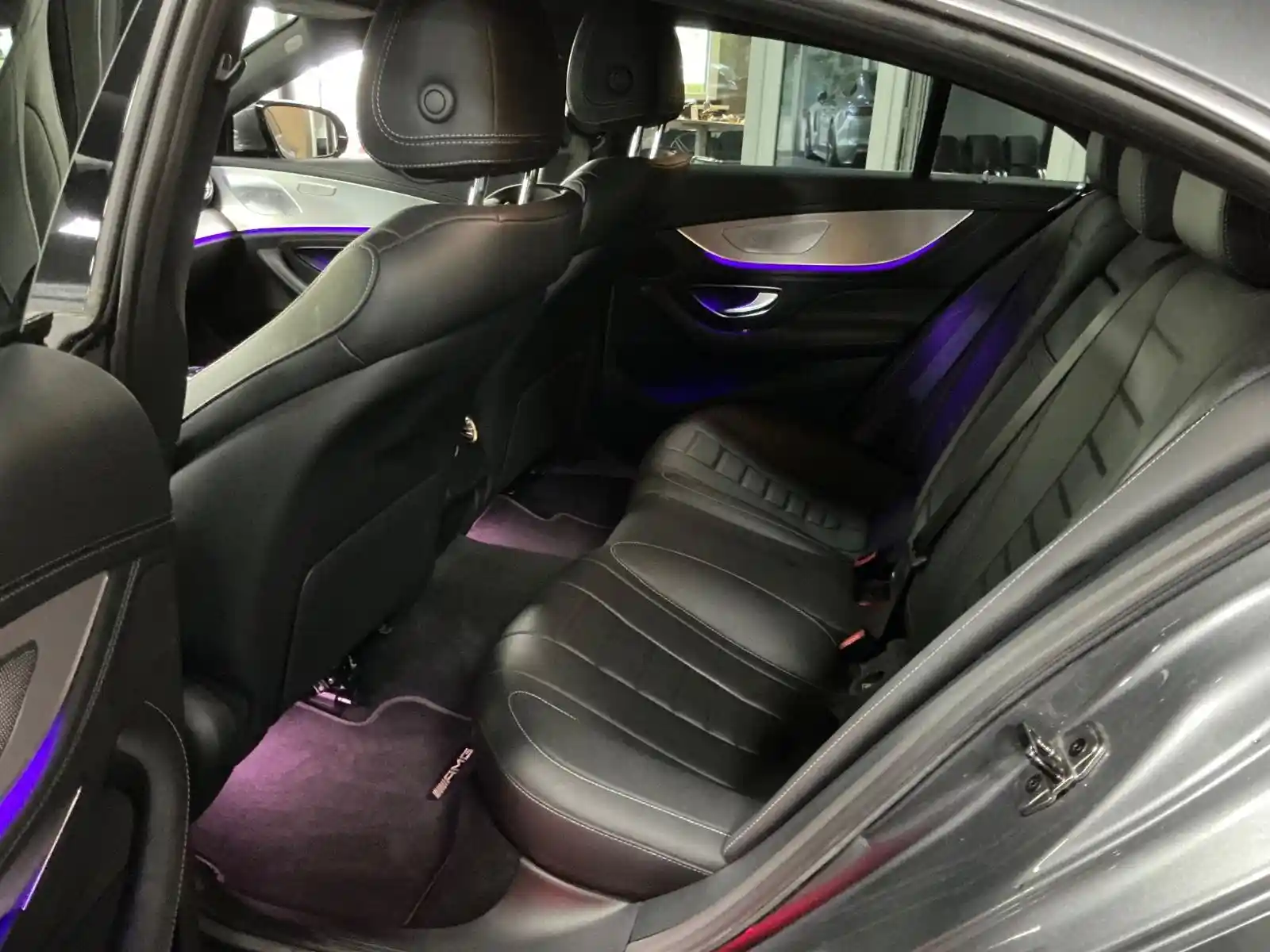 Mercedes-Benz CLS 300