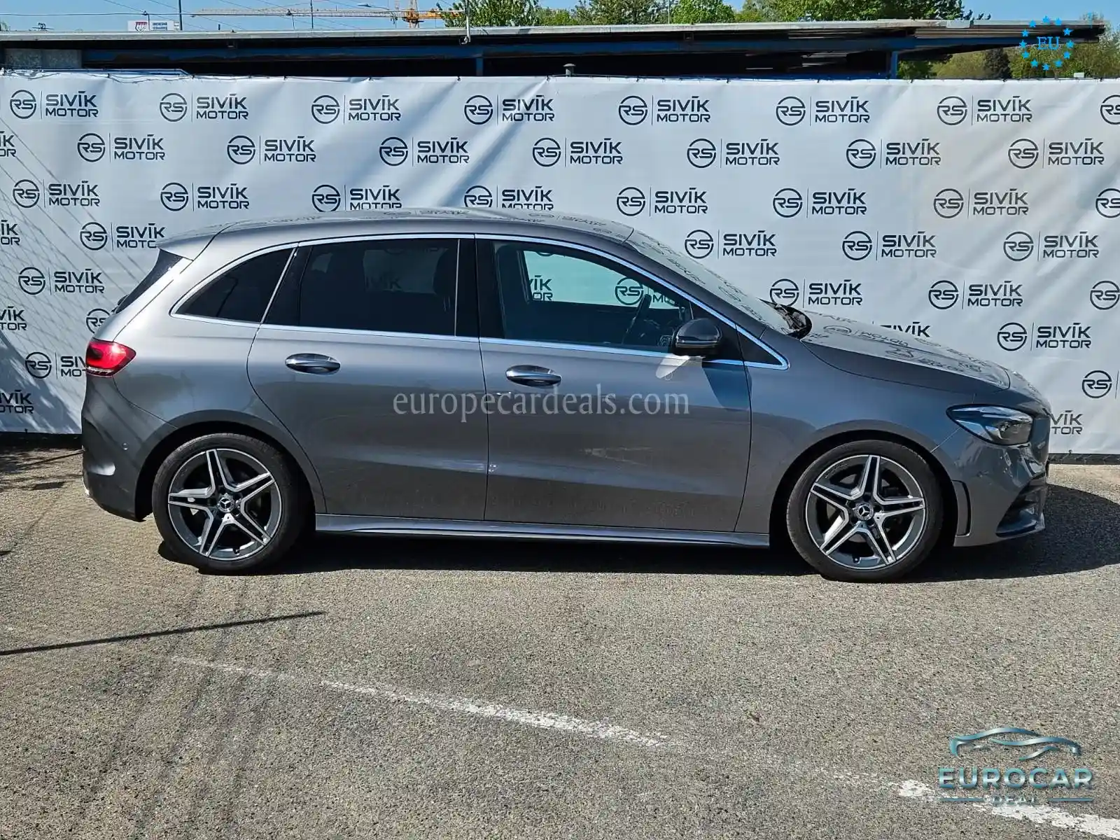 Mercedes-Benz B 200