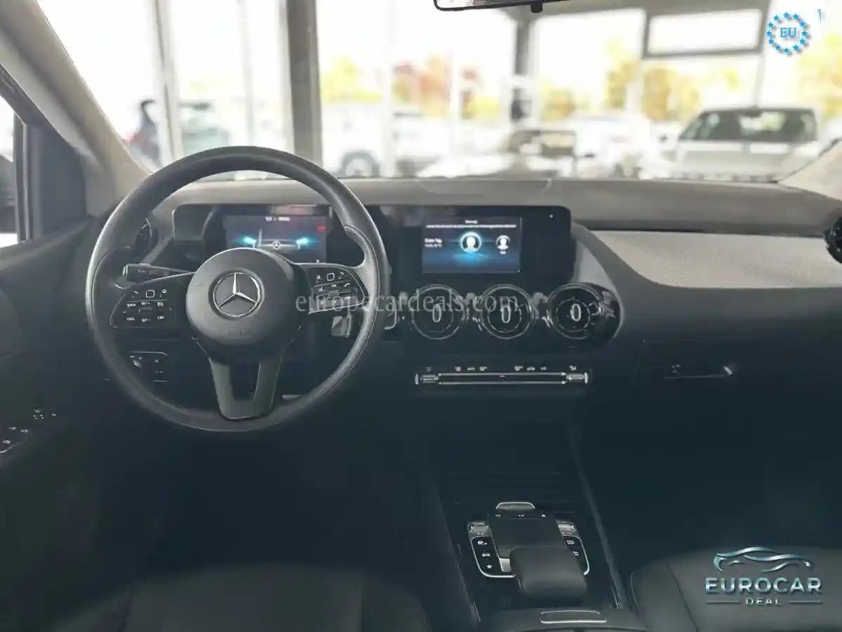 Mercedes-Benz B 200