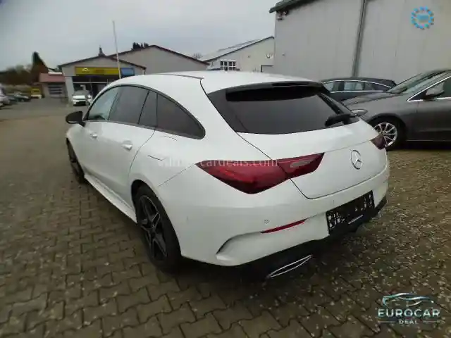 Mercedes-Benz CLA 200 Shooting Brake