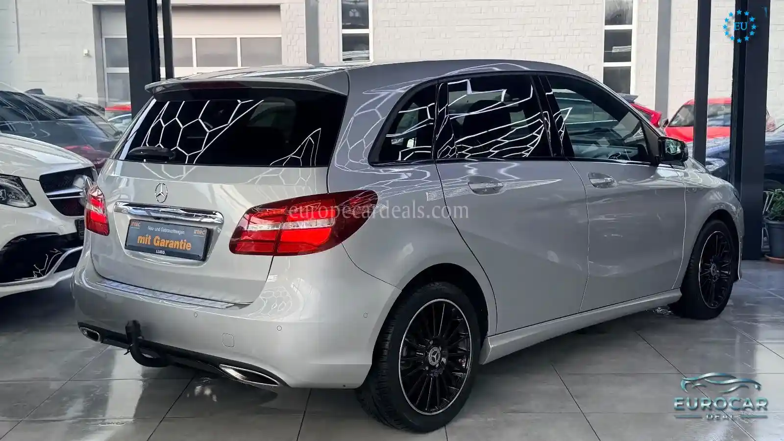 Mercedes-Benz B 180