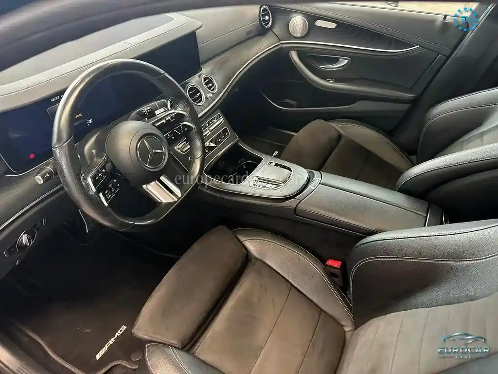 Mercedes-Benz E 220