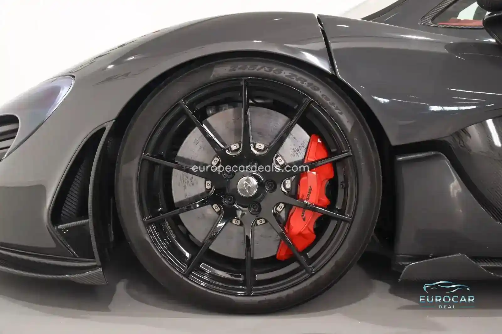 McLaren P1