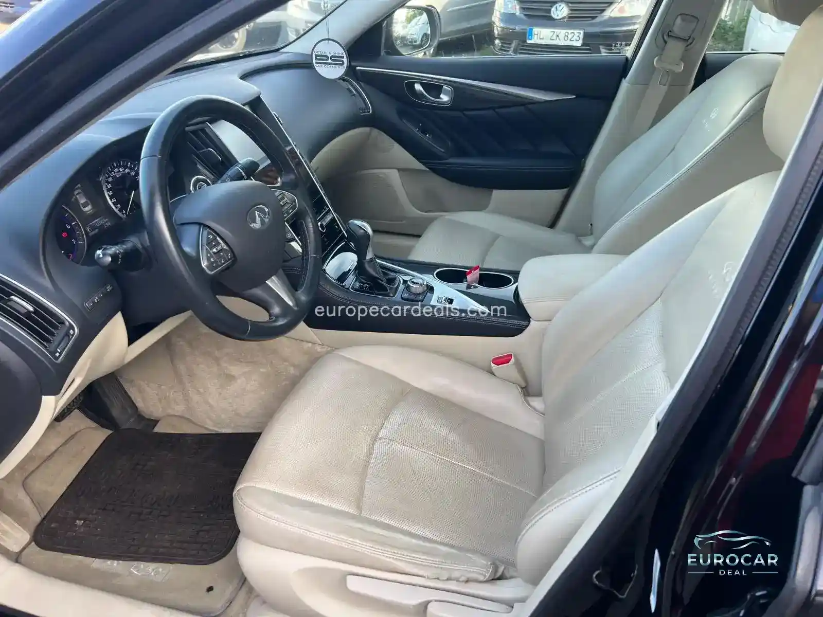 Infiniti Q50