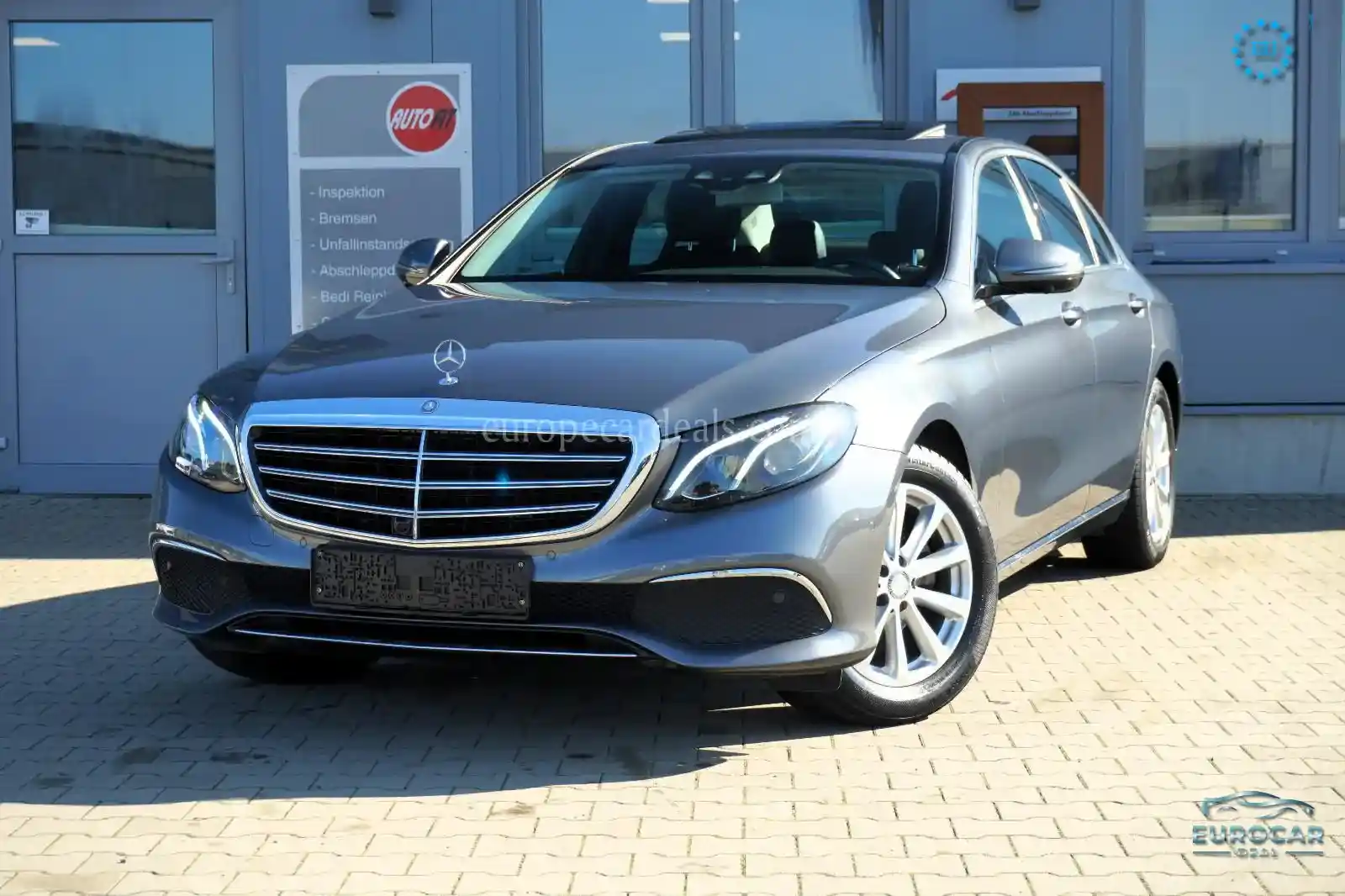 Mercedes-Benz E 220