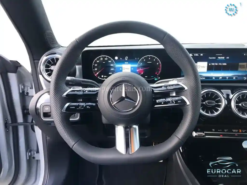 Mercedes-Benz CLA 180