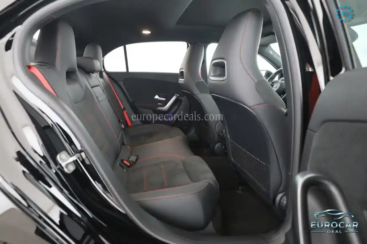 Mercedes-Benz A 35 AMG