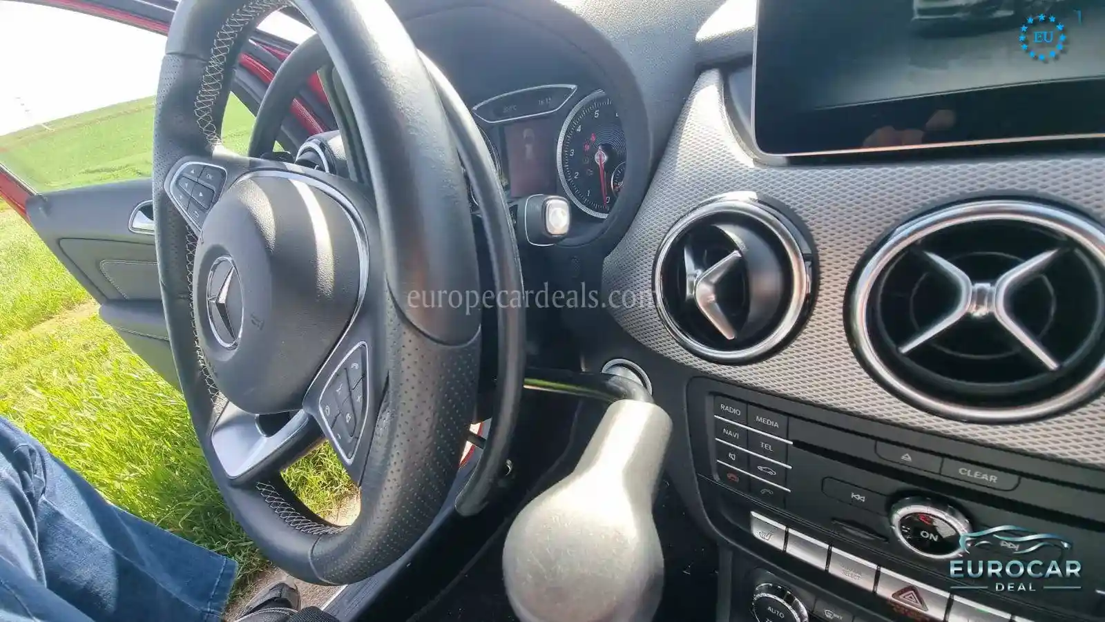 Mercedes-Benz B 200