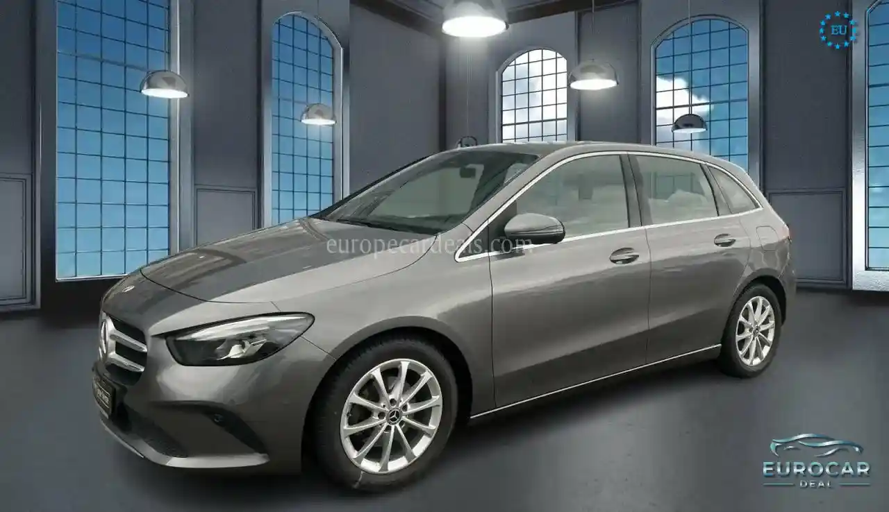 Mercedes-Benz B 180