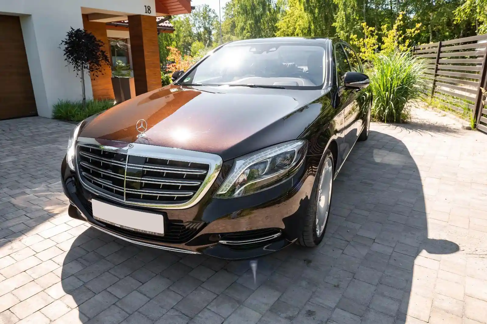 Mercedes-Benz S 600