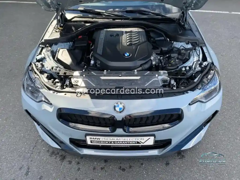 BMW M240i