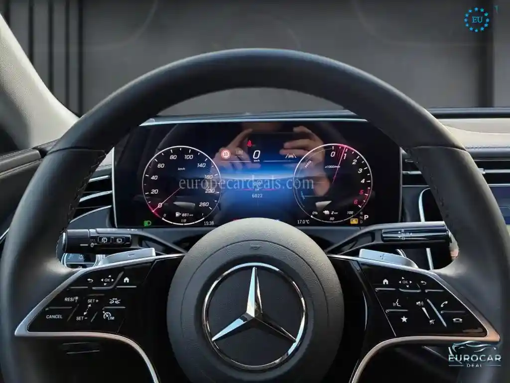 Mercedes-Benz E 300