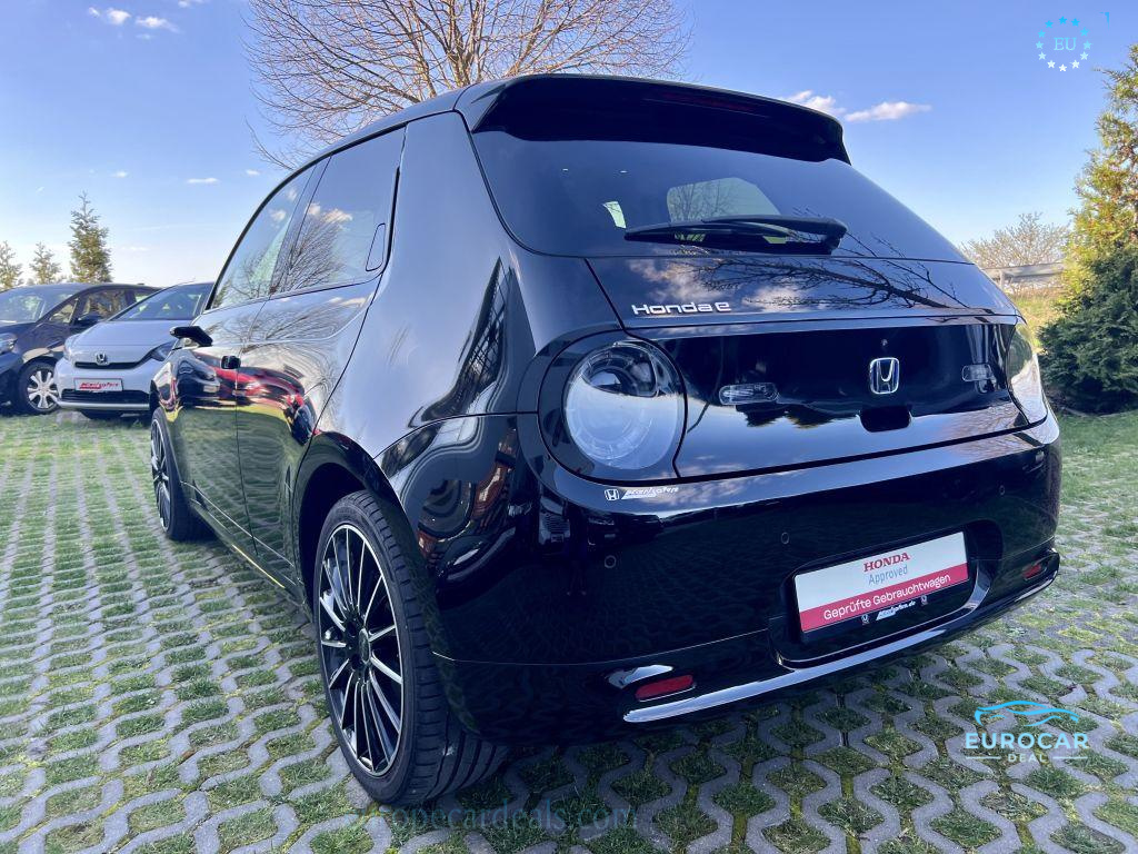 Honda e