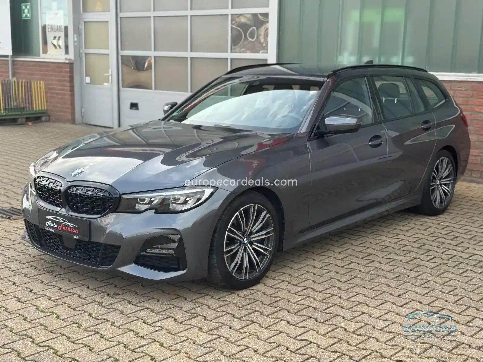 BMW 330