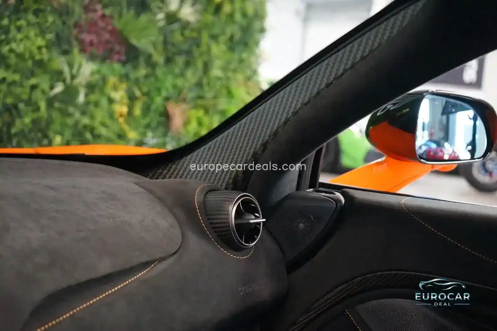 McLaren 765LT